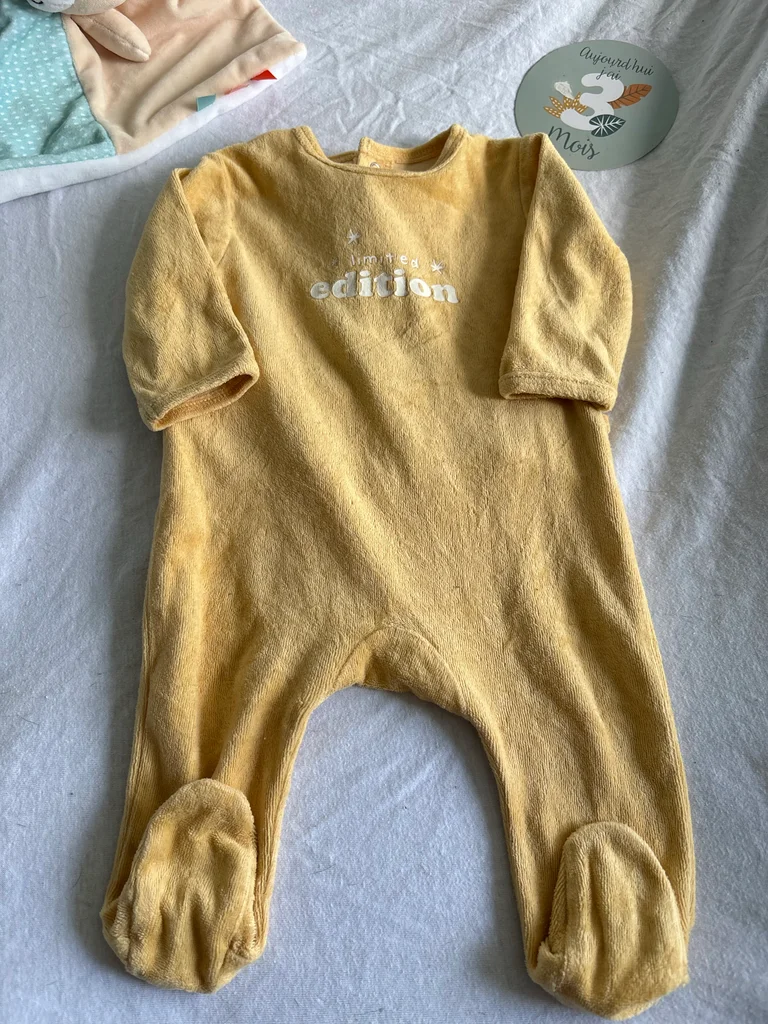 Pyjama Velours Kiabi Limited Edition– Jaune Moutarde – 3 Mois